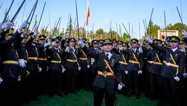 Teğmenlerin Kılıçlı Yemini: Karar Bugün Onayda!